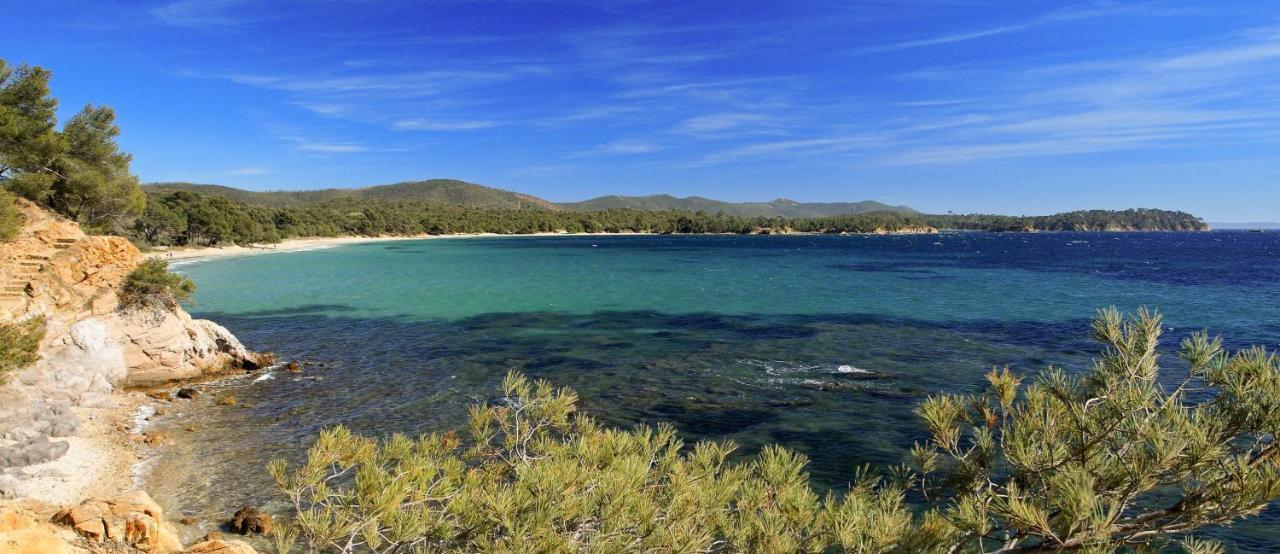 T2 climatisé à l'Ile d'Or avec piscine près de la plage La Londe-les-Maures Esterno foto